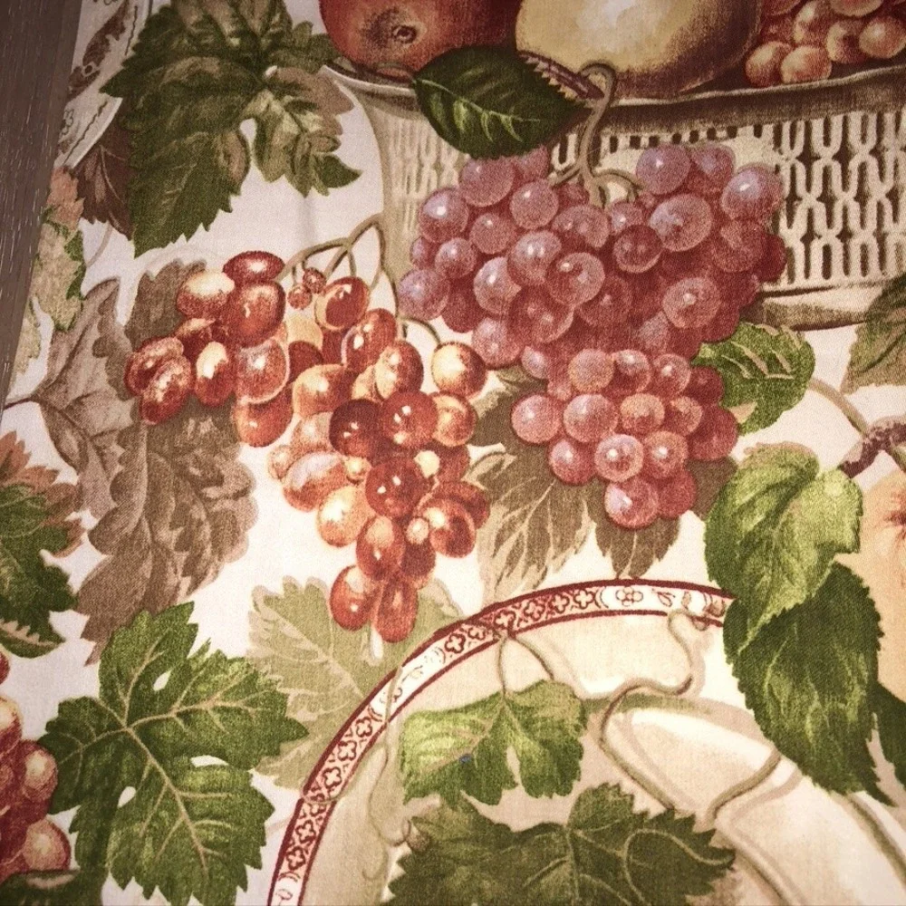 Handmade Fall Table Runner Fruit Basket Grapes 73